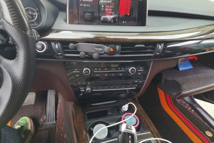 Used BMW X5 2017 xDrive35i Elegant Edition Audio And AC Panel