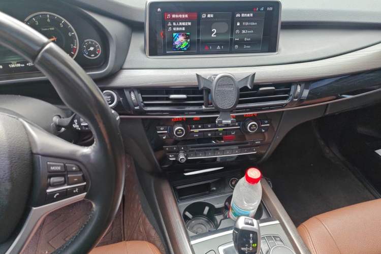 Used BMW X5  Audio And AC Panel