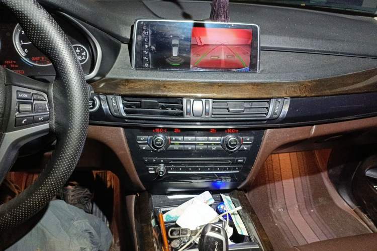 Used BMW X5 2017 xDrive28i Audio And AC Panel