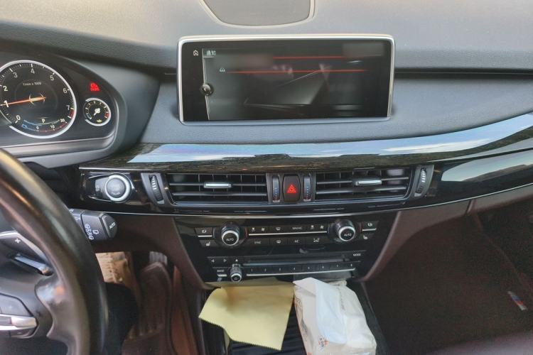 Used BMW X5 2017 xDrive35i M Sport Edition Audio And AC Panel