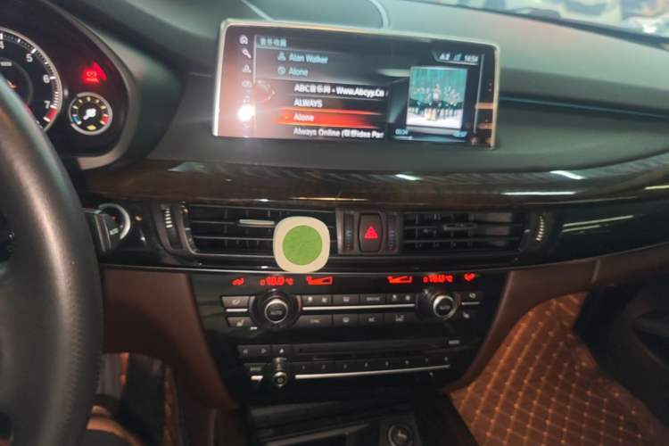 Used BMW X5 2017 xDrive28i Audio And AC Panel