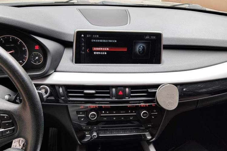 Used BMW X5  Audio And AC Panel