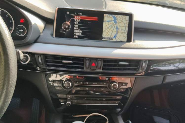 Used BMW X5  Audio And AC Panel