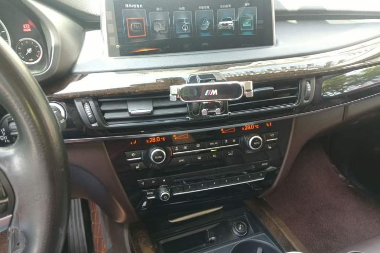 Used BMW X5 2017 xDrive35i Elegant Edition Audio And AC Panel