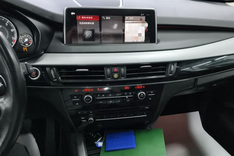 Used BMW X5  Audio And AC Panel