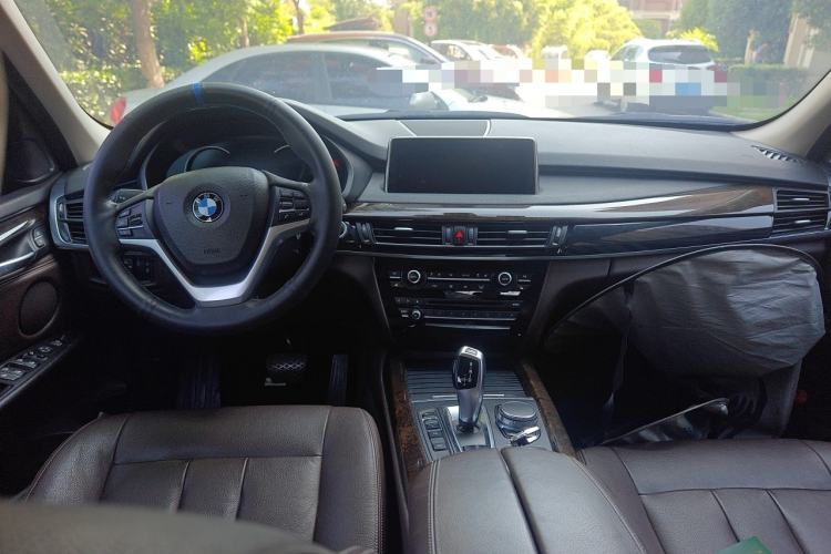 Used BMW X5 2017 xDrive28i Center Console