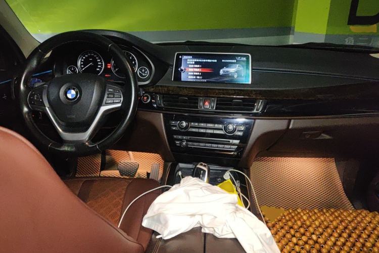 Used BMW X5 2017 xDrive35i Elegant Edition Center Console