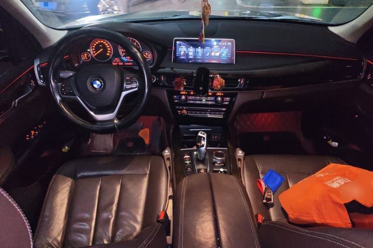 Used BMW X5 2017 xDrive28i Center Console