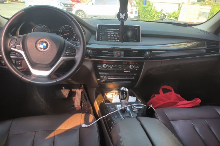 Used BMW X5 2017 xDrive35i Elegant Edition Center Console