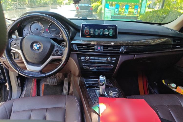 Used BMW X5 2017 xDrive28i Center Console