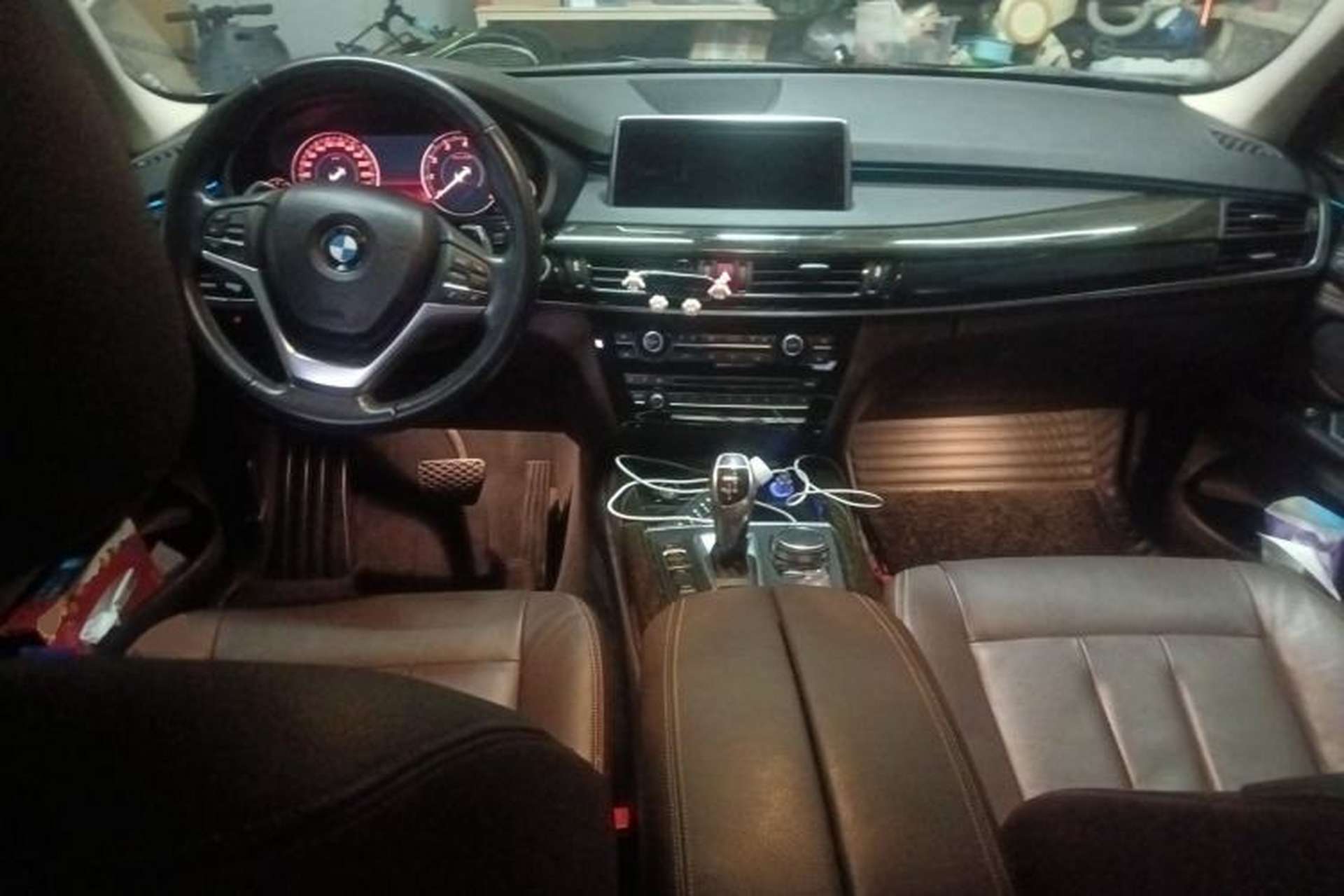 Used BMW X5 2017 xDrive35i Leading Model Center Console