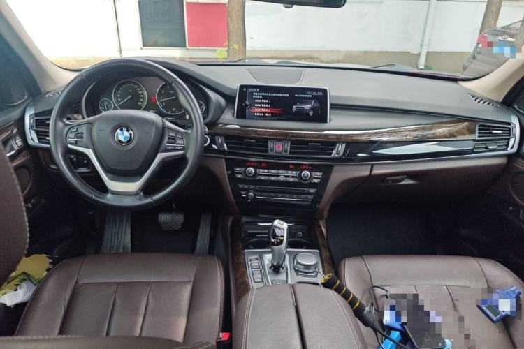 Used BMW X5 2017 xDrive35i Elegant Edition Center Console