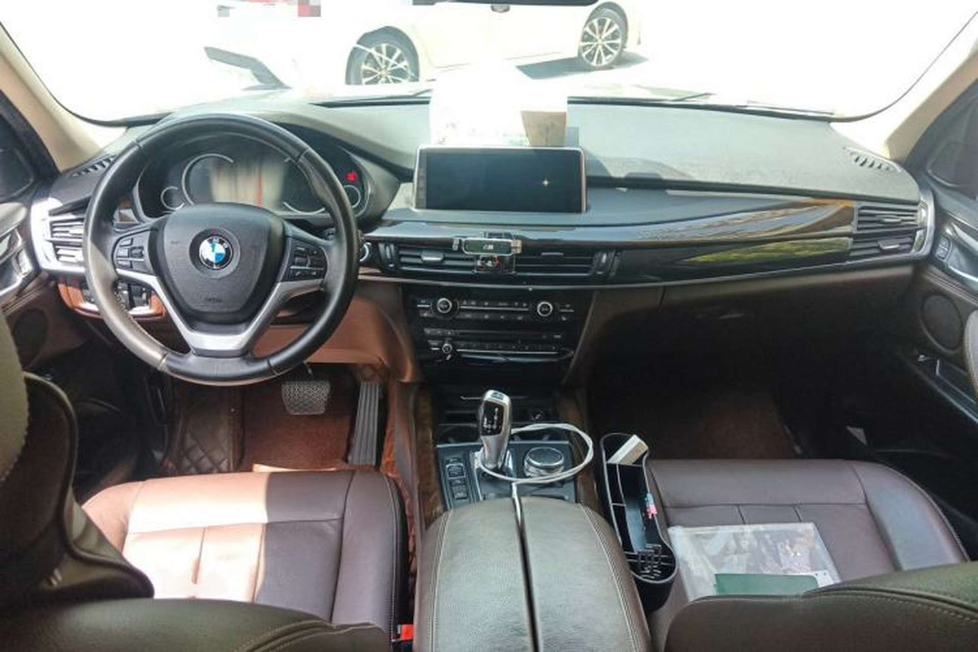 Used BMW X5 2017 xDrive35i Elegant Edition Center Console