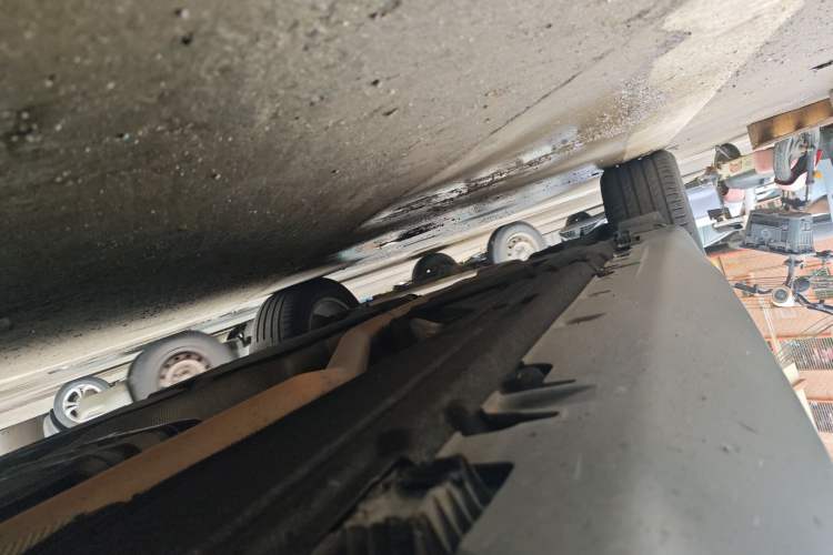Used BMW X5  Chassis Front Right