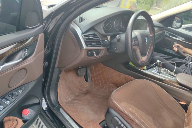 Used BMW X5 2017 xDrive35i Elegant Edition Driver Seat