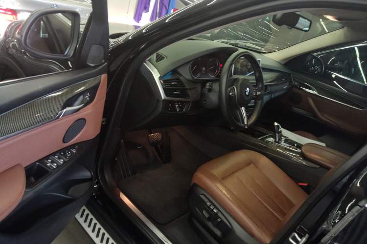 Used BMW X5 2017 xDrive35i Premium Luxury Middle East Driver Seat