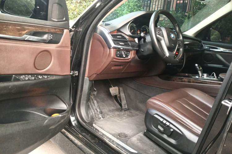 Used BMW X5 2017 xDrive28i Driver Seat