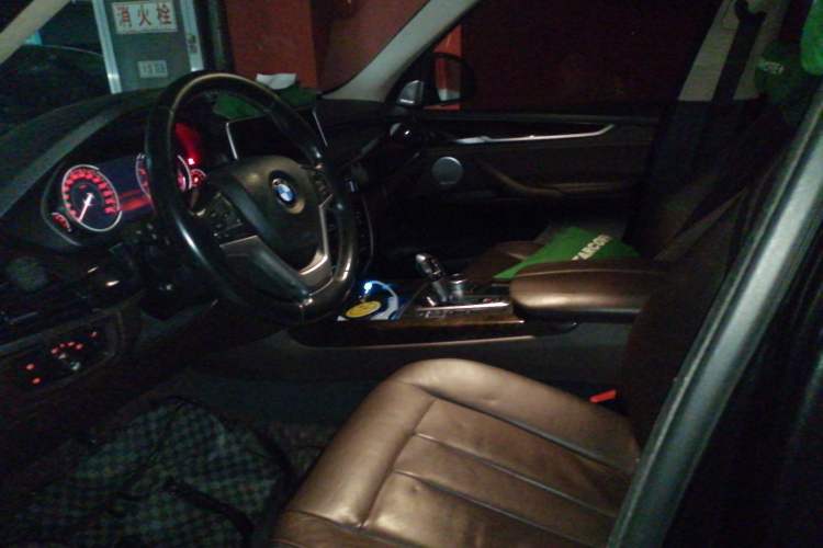 Used BMW X5 2017 xDrive28i Driver Seat
