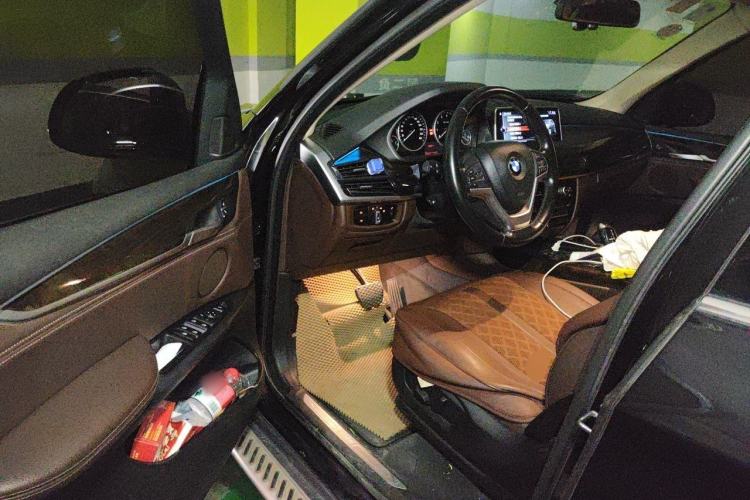 Used BMW X5 2017 xDrive35i Elegant Edition Driver Seat