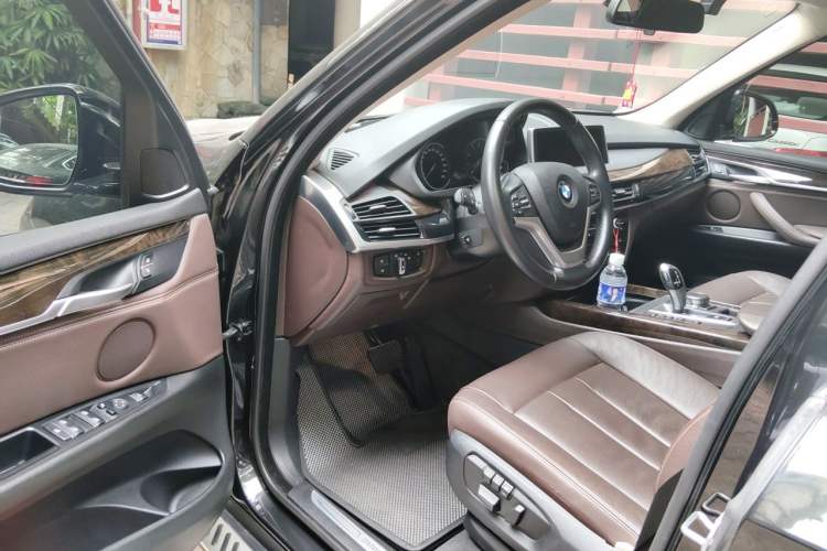 Used BMW X5 2017 xDrive28i Driver Seat