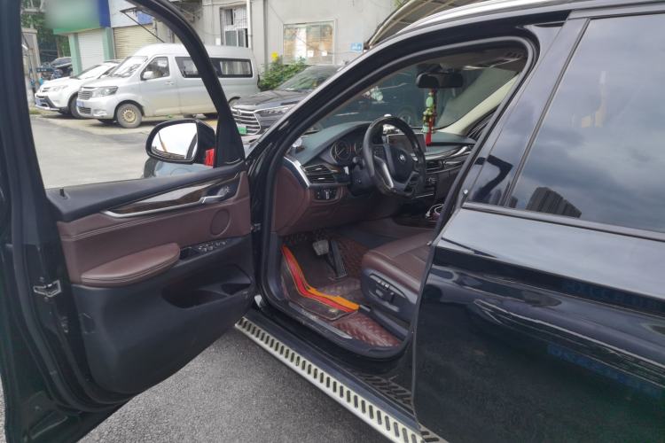 Used BMW X5 2017 xDrive35i Elegant Edition Driver Seat