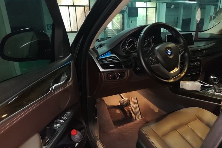 Used BMW X5 2017 xDrive35i Elegant Edition Driver Seat