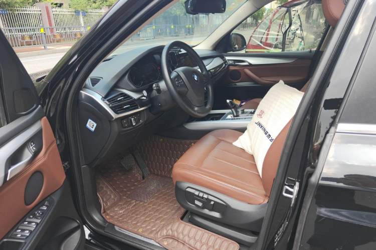 Used BMW X5  Driver Seat