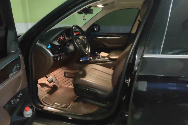 Used BMW X5 2017 xDrive28i Driver Seat