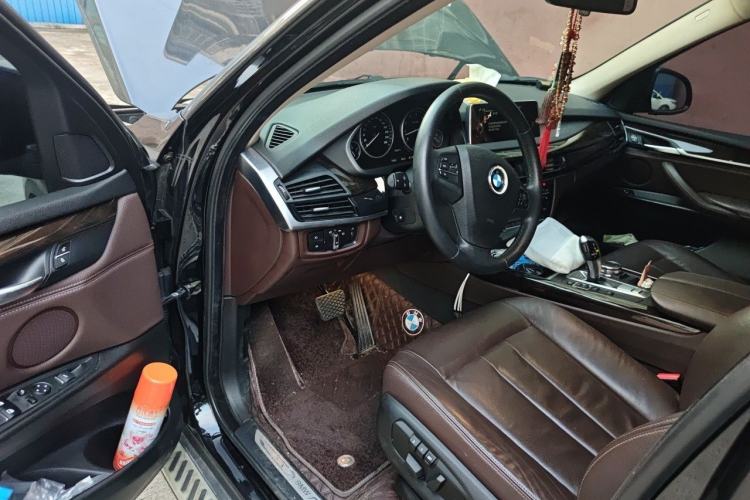 Used BMW X5 2017 xDrive35i Elegant Edition Driver Seat