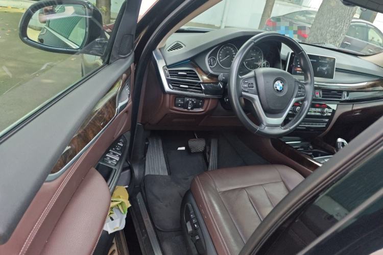 Used BMW X5 2017 xDrive35i Elegant Edition Driver Seat