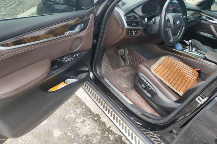 Used BMW X5 2017 xDrive35i Elegant Edition Driver Seat