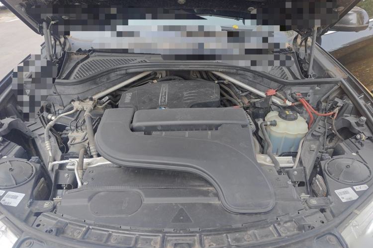 Used BMW X5 2017 xDrive28i Engine Bay