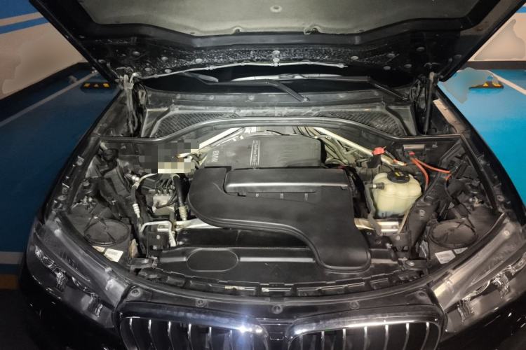 Used BMW X5 2017 xDrive28i Engine Bay