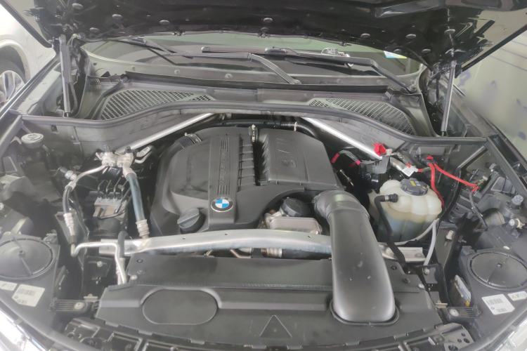 Used BMW X5 2017 xDrive35i Elegant Edition Engine Bay