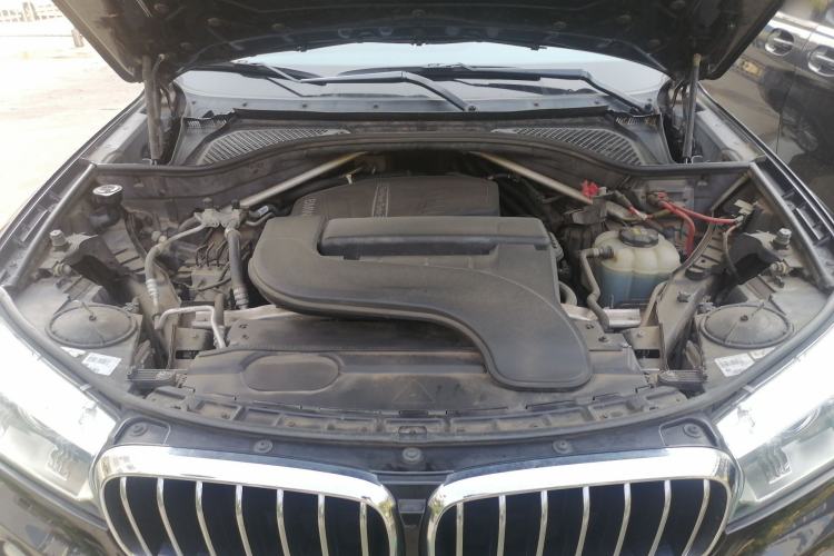 Used BMW X5 2017 xDrive28i Engine Bay