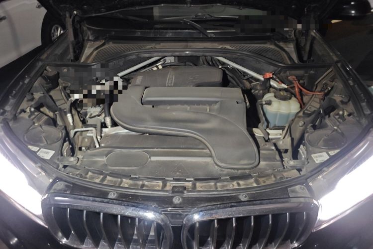 Used BMW X5 2017 xDrive28i Engine Bay