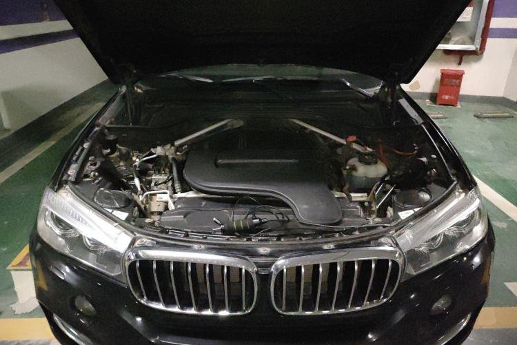 Used BMW X5 2017 xDrive28i Engine Bay