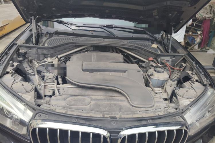 Used BMW X5 2017 xDrive28i Engine Bay