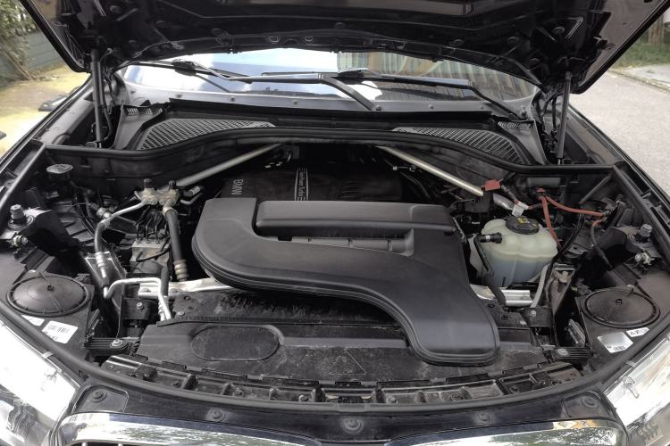 Used BMW X5 2017 xDrive28i Engine Bay