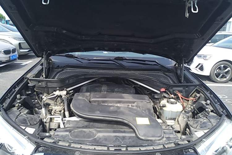 Used BMW X5 2017 xDrive28i Engine Bay