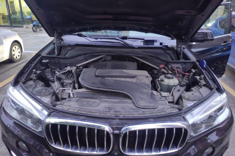 Used BMW X5 2017 xDrive28i Engine Bay