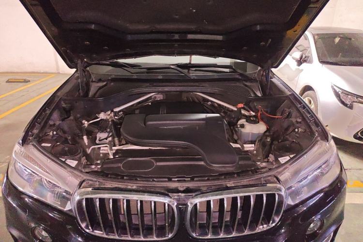 Used BMW X5 2017 xDrive28i Engine Bay