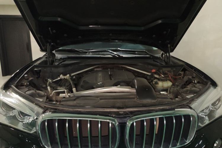 Used BMW X5 2017 xDrive35i Elegant Edition Engine Bay