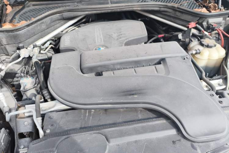 Used BMW X5 2017 xDrive28i Engine Bay