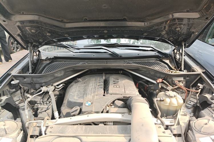 Used BMW X5 2017 xDrive35i M Sport Edition Engine Bay