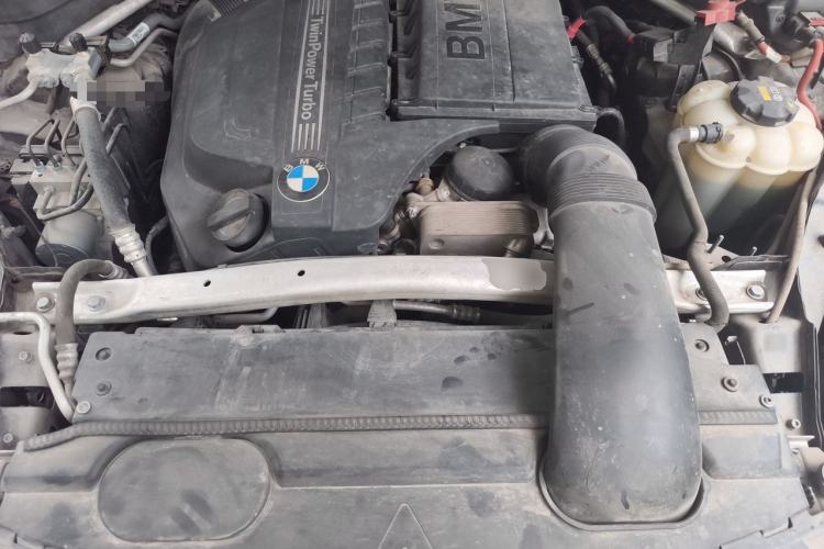 Used BMW X5 2017 xDrive35i Leading Model Engine Bay