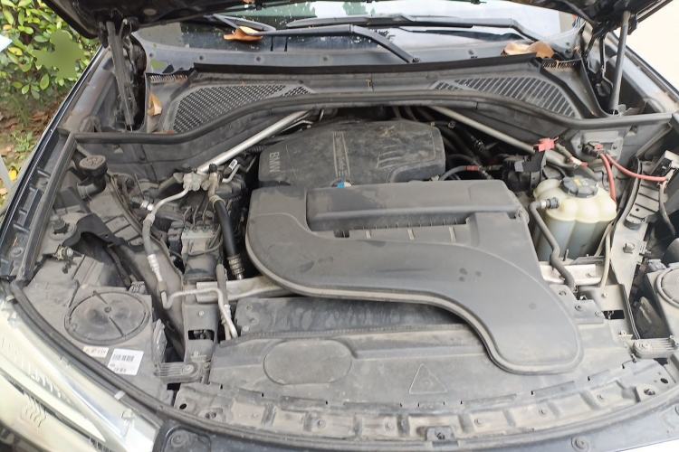 Used BMW X5 2017 xDrive28i Engine Bay