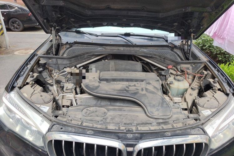 Used BMW X5 2017 xDrive28i Engine Bay