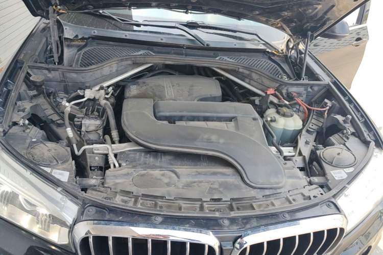 Used BMW X5 2017 xDrive28i Engine Bay