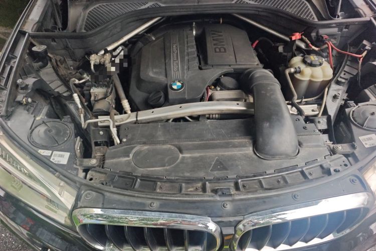 Used BMW X5 2017 xDrive35i Elegant Edition Engine Bay